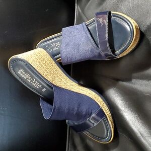 Bella Vita Made in Italy Wedges